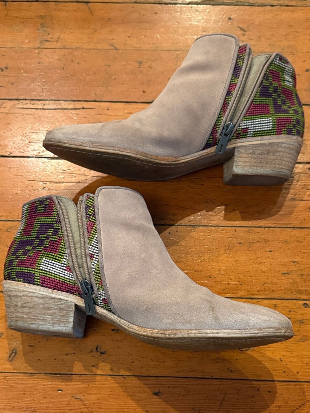 Boho Western Suede Beaded Heel Booties Taupe Grey Size 10